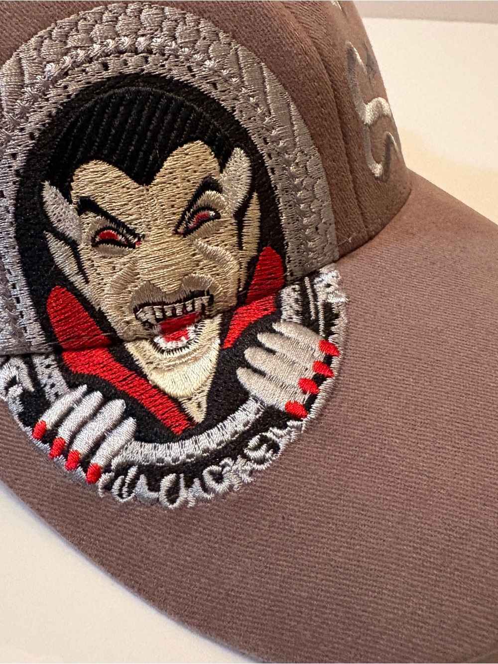 Vintage Style Romania Dracula Embroidered Baseball Cap Gray Souvenir Trucker Hat